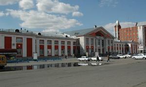 Railway station Barnaul - train schedules, telephone numbers, information Transport from the airport to the railway station Barnaul
