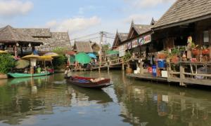 Floating market in Pattaya - what is interesting and how to get there?
